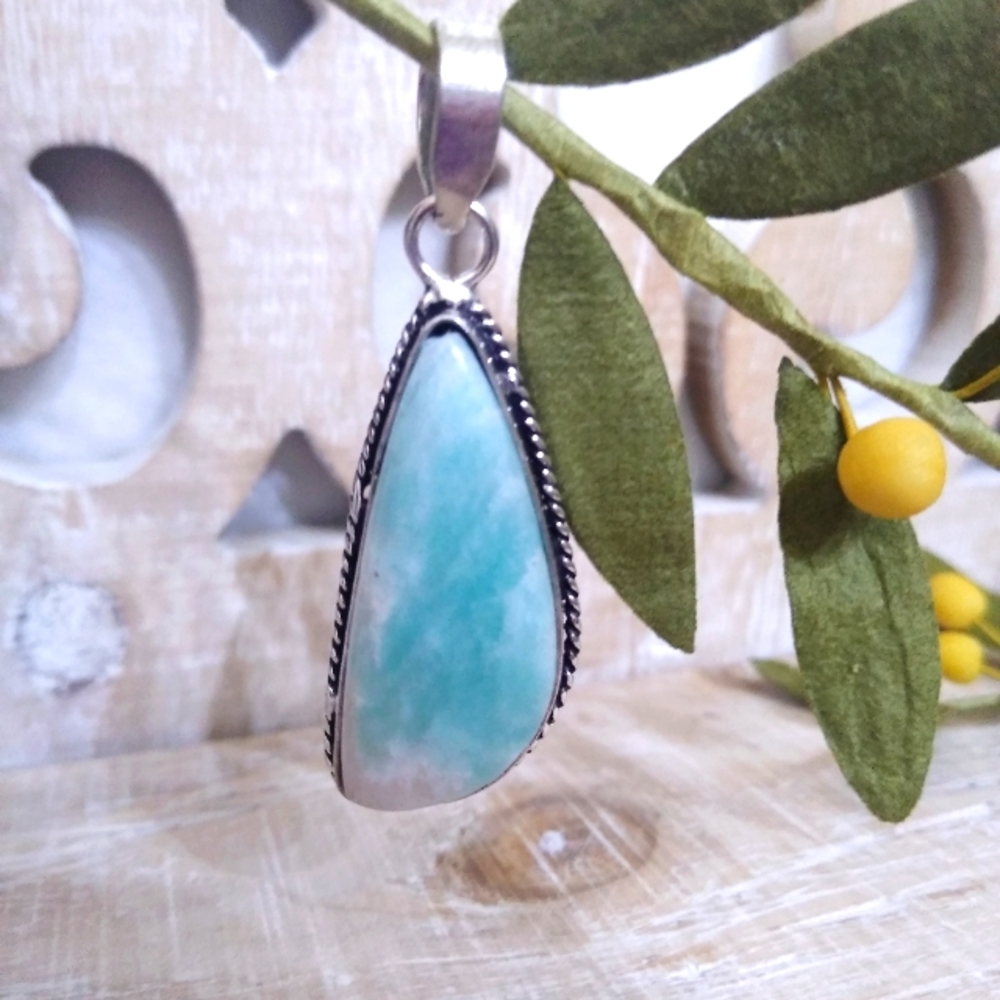 AMAZONITE GEMSTONE SILVER PENDANT NWOT